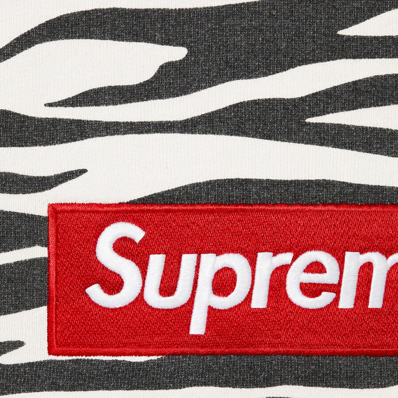 Box Logo Crewneck view 8